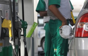 Pesquisa detecta perdas visuais em frentistas de postos de gasolina