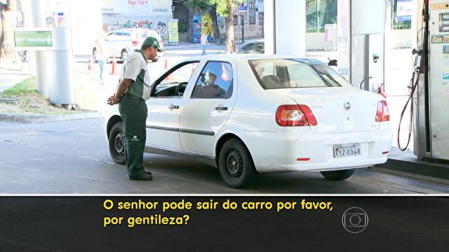 Lei do Rio obriga motoristas a sair do carro na hora de abastecer com GNV