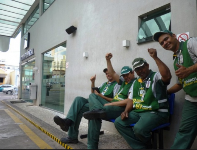 Direito_frentista_sentar_durante_jornada_trabalho_portal_brasil_postos_