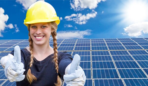 Revendedores têm 100 dias para instalar geração de energia solar antes de mudança de regras
