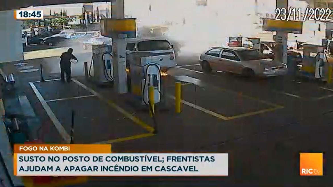 VÍDEO: Frentistas combatem incêndio em posto de combustíveis em Cascavel