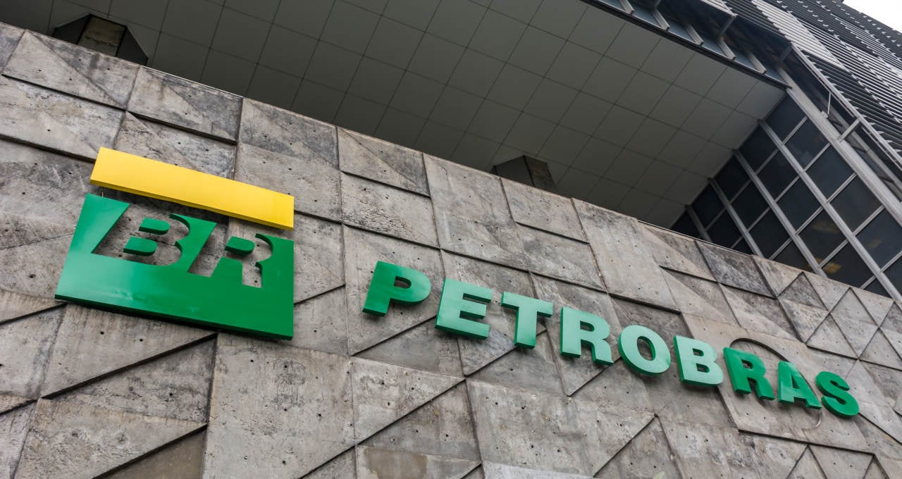 Petrobras anuncia aumento de R$ 0,41 no preço da gasolina e de R$ 0,78 no diesel
