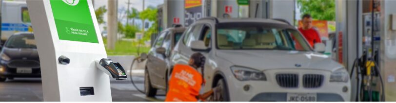 Conheça o novo Totem de Auto Pagamentos de Combustíveis e Conveniência. Automatize sua pista, reduza custos e fidelize clientes.