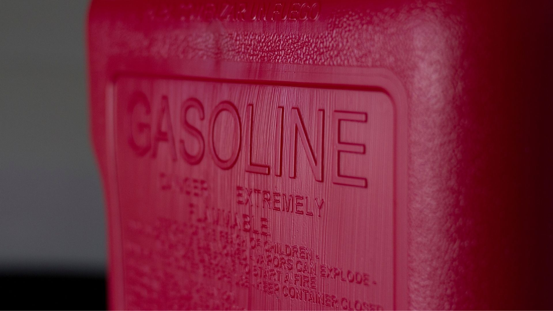 galão de gasolina armazenada
