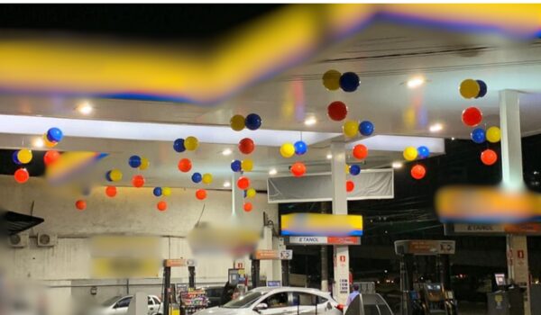 Como o PCC sinaliza seus postos de gasolina espalhados Brasil afora