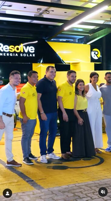 Resolve Energia Solar inaugura estação de carregamento de carros elétricos e híbridos