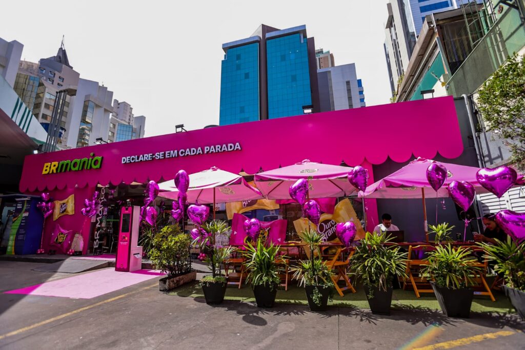 Sonho de Valsa e BR Mania inauguram loja emblemática em parceria com a Score