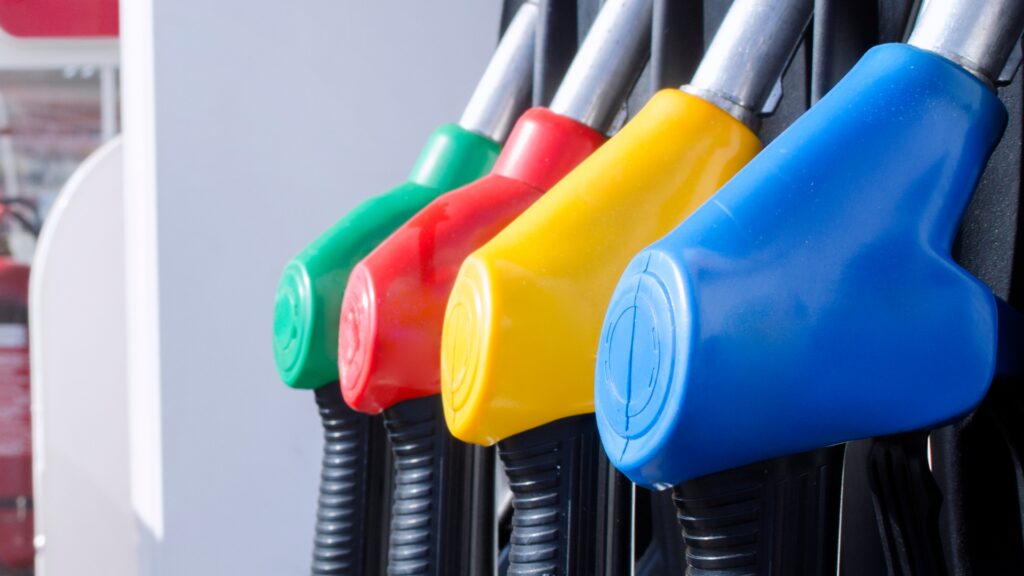 Você Conhece O Padrão De Cores Das Bombas De Combustível? Você conhece o padrão de cores das bombas de combustível?