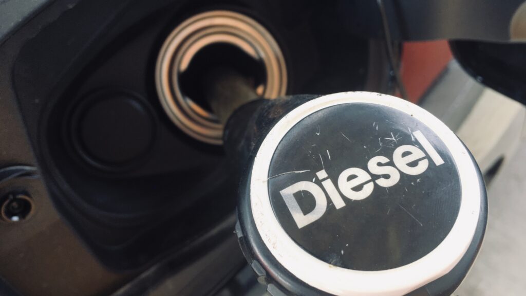 Posto De Combustíveis Que Vendeu Diesel Adulterado A Taxista É Condenado Pelo Tj-Sp Posto de combustíveis que vendeu diesel adulterado a taxista é condenado pelo TJ-SP