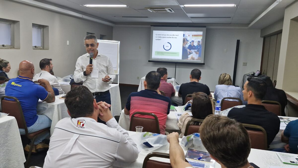 Evento Presencial “O Melhor Gerente do Mundo” reúne gestores em Londrina e marca retomada com força total