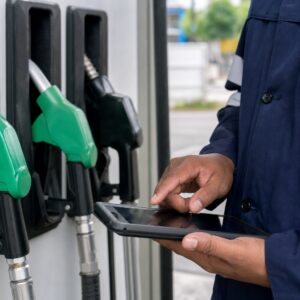 Congresso pressiona por fiscalização em tempo real dos 120 mil pontos de combustíveis do país