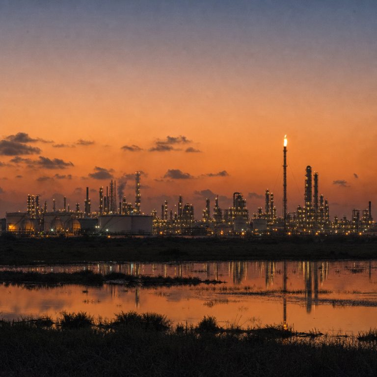 Refinaria de Mataripe sobe diesel em até R$ 0,87 por litro misturado