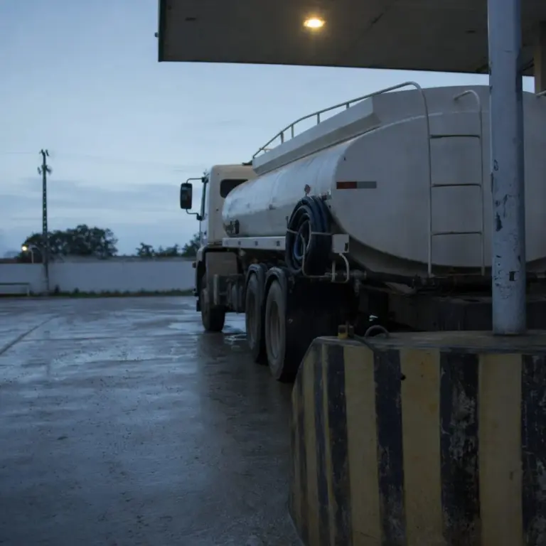 Golpe do cadastro falso leva 3.090 litros de diesel de posto em Ribeirão Preto